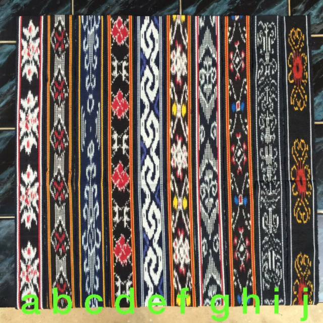 10 Motif Ikat Kepala Syall Scarf Leher L Kain Tenun Ethnik Jepara Toraja Dayak Kalimantan Dan Sumba Shopee Indonesia