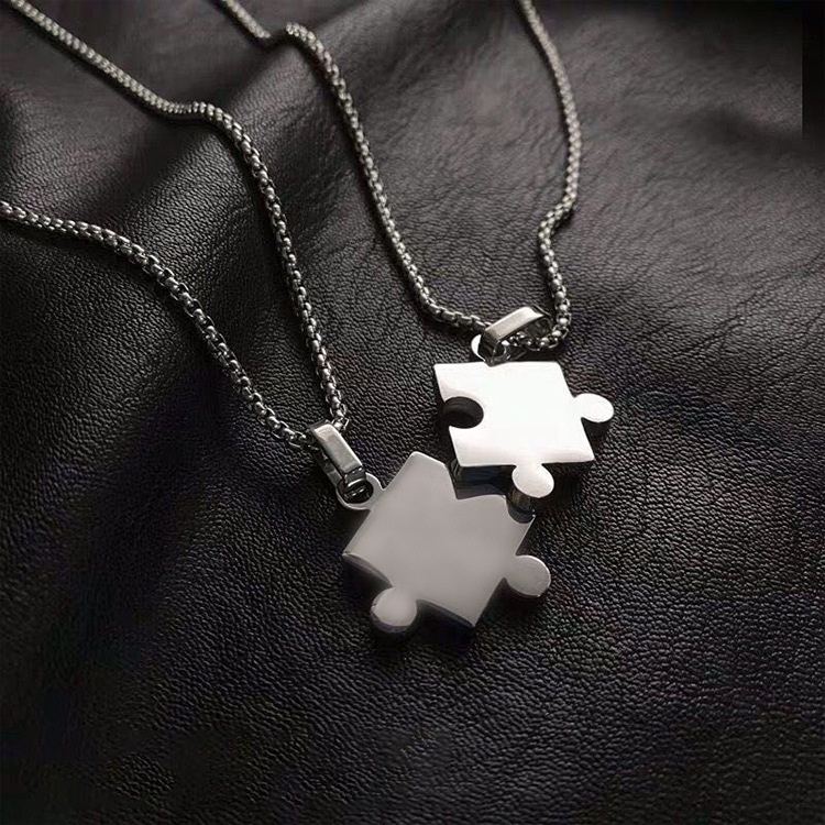 Harajuku trendi ins gaya pasangan puzzle kalung Keren Bumi disco hip-hop kargo T-shirt kalung tubuh