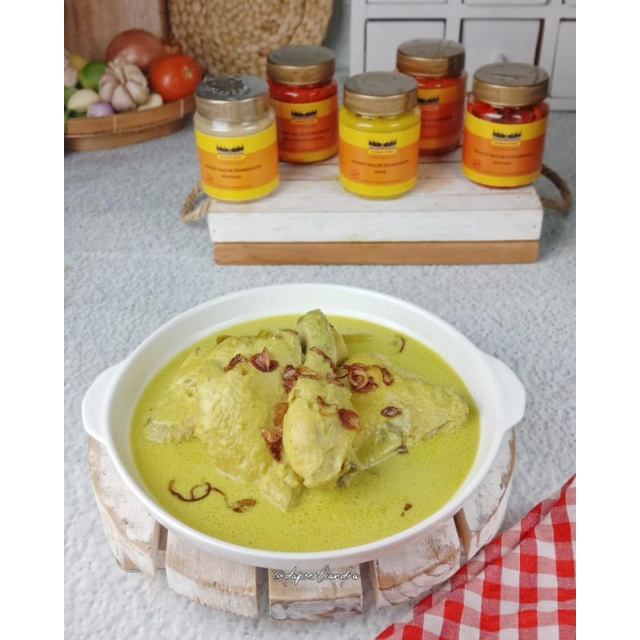 

Bumbu Racik Homemade Opor Rumah Bibo Berat 200 gram