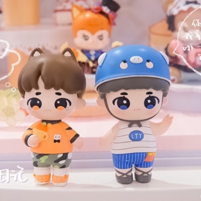 baca deskripsi  TAEYONGBAR BLIND BOX ALBUM STICKER NCT FIGURE