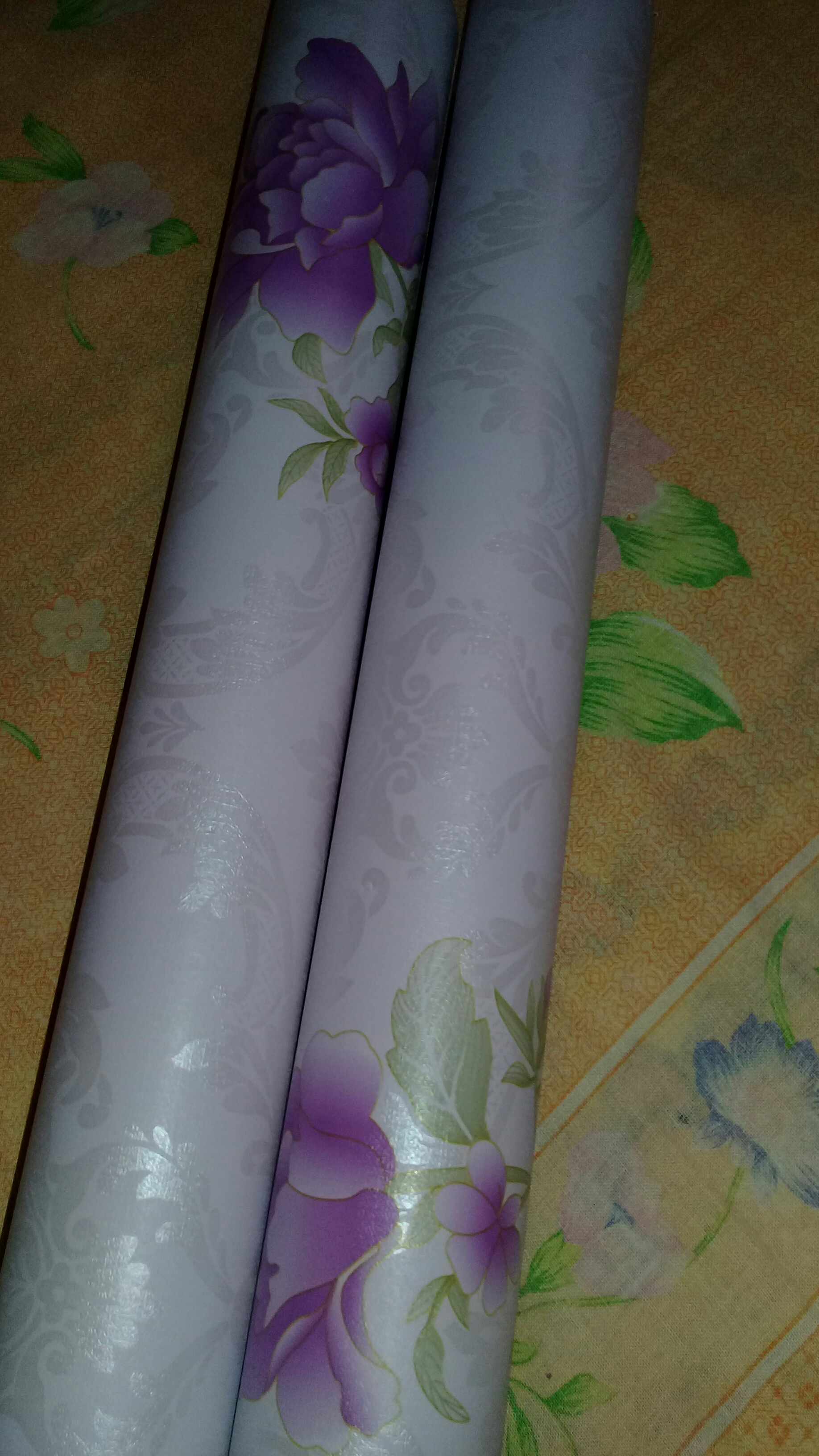 Grosir Murah_wallpaper Sticker Dinding Ungu Ruang Tamu Dan Kamar Motif Bunga Ungu Elegan 10mx45cm