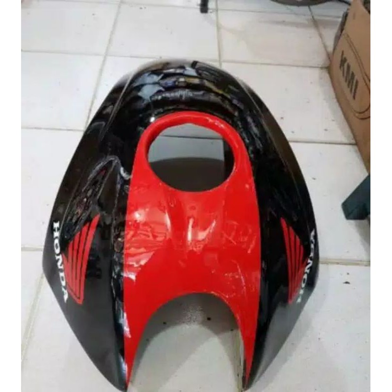 Kondom tangki Honda Megapro primus 2008