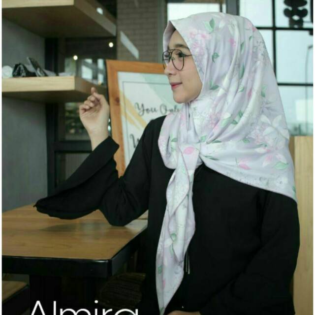 Hijab Almira,Hijab Instan,Hijab Segitiga,Jilbab Instan mirip Zoya