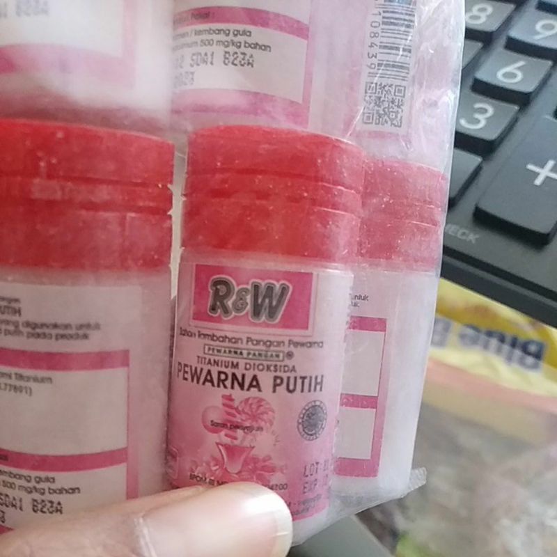 

pewarna makanan putih