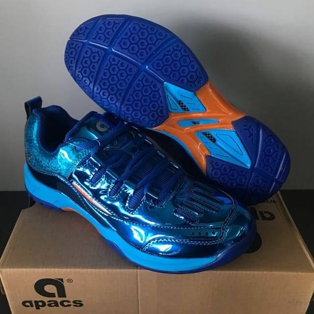 Sepatu badminton Apacs