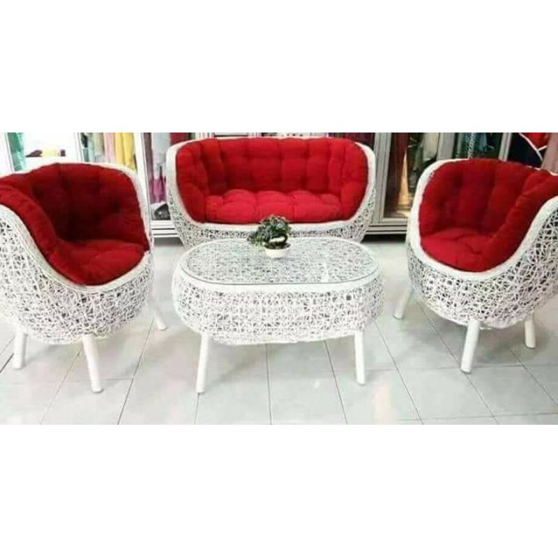 Kursi tamu rotan sintetis