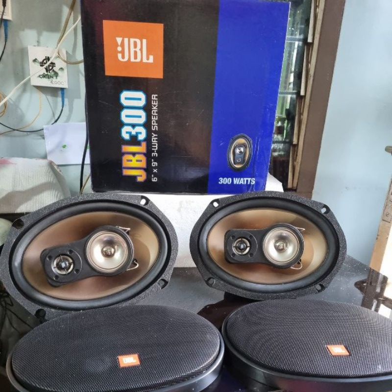 speaker mobil 3way JBL 300 watt