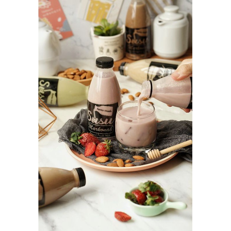 

SUSU ALMOND STRAWBERRY (350 ml) ENAK BANGET/ALMOND MILK/ALMOND HALAL /ALMOND RECOMENDED/ASI BOOSTER