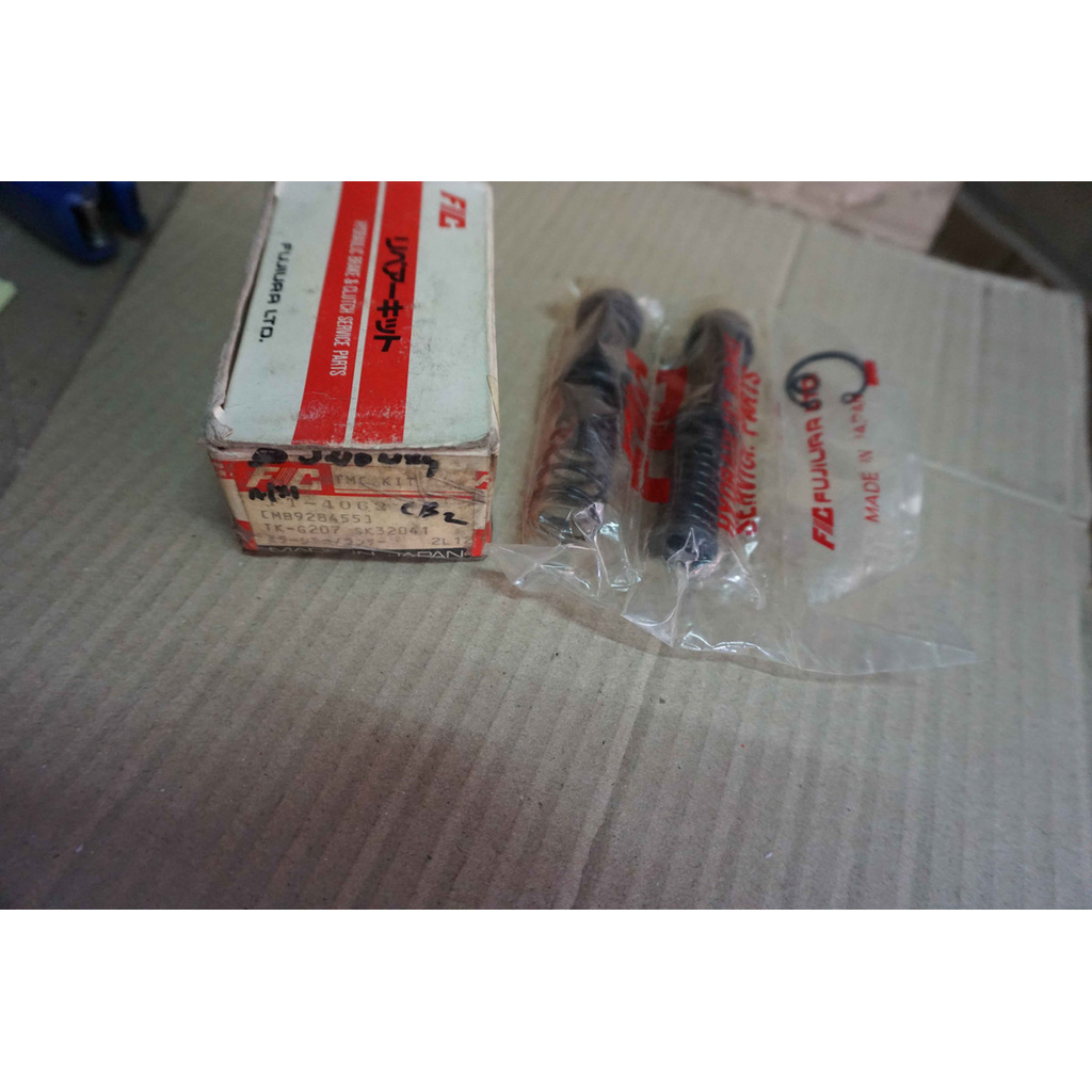 Repair Kit Master Rem Mitsubishi Lancer CB2 merk FIC