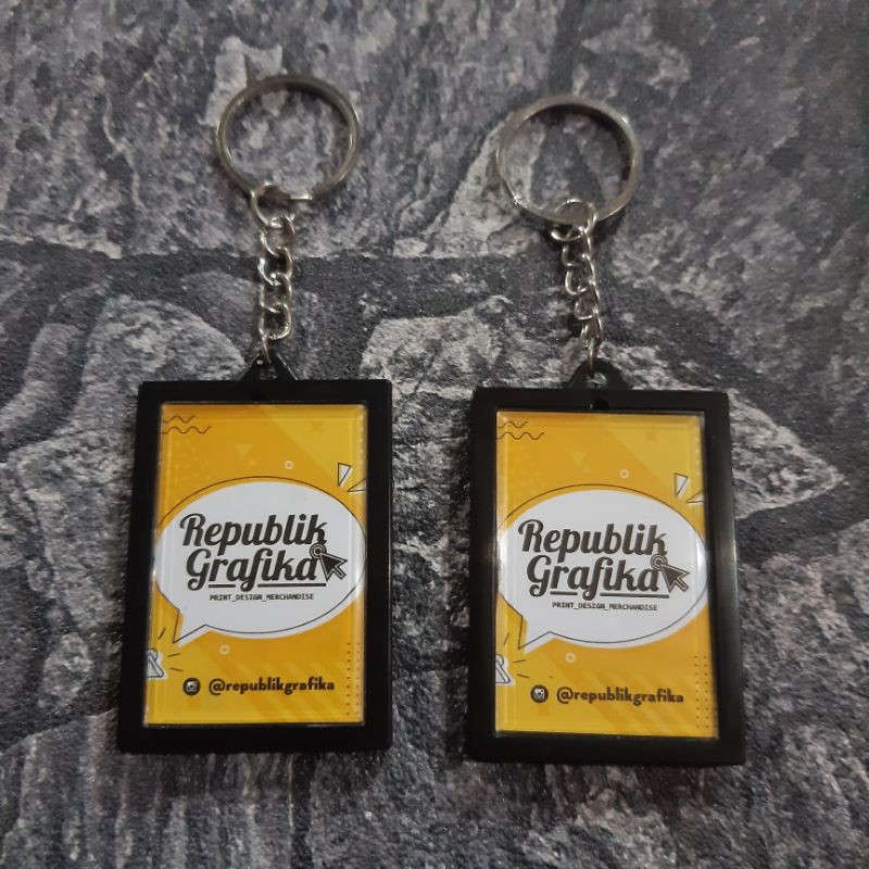 GANTUNGAN KUNCI AKRILIK CUSTOM SOUVENIR MURAH KADO UNIK-Hitam
