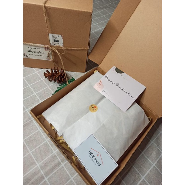 

kotak hampers lengkap | kotak hampers murah | pembungkus kado
