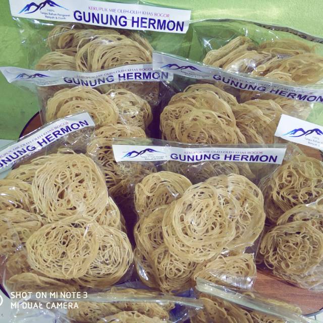 

Kerupuk Mie Khas Bogor