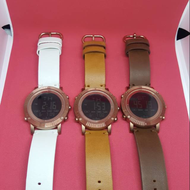 Jam tangan sunto kulit Digital