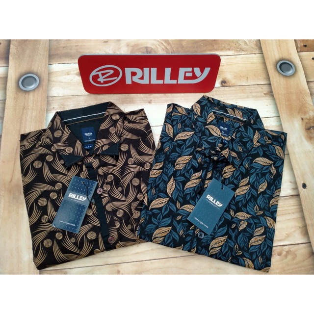 Kemeja RILLEY