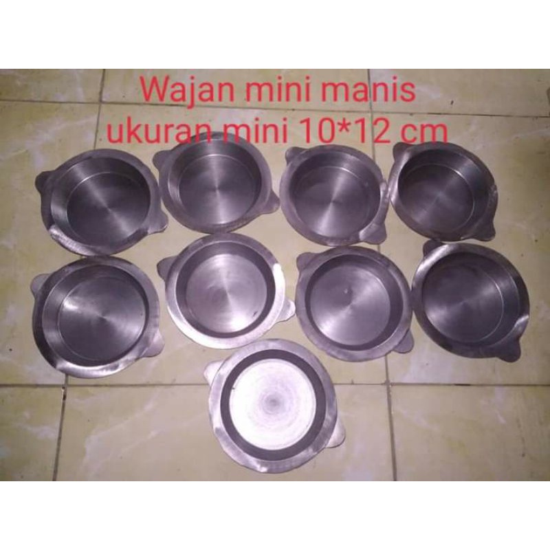 loyang mini martabak manis ukuran 10*12 cm plus tutup