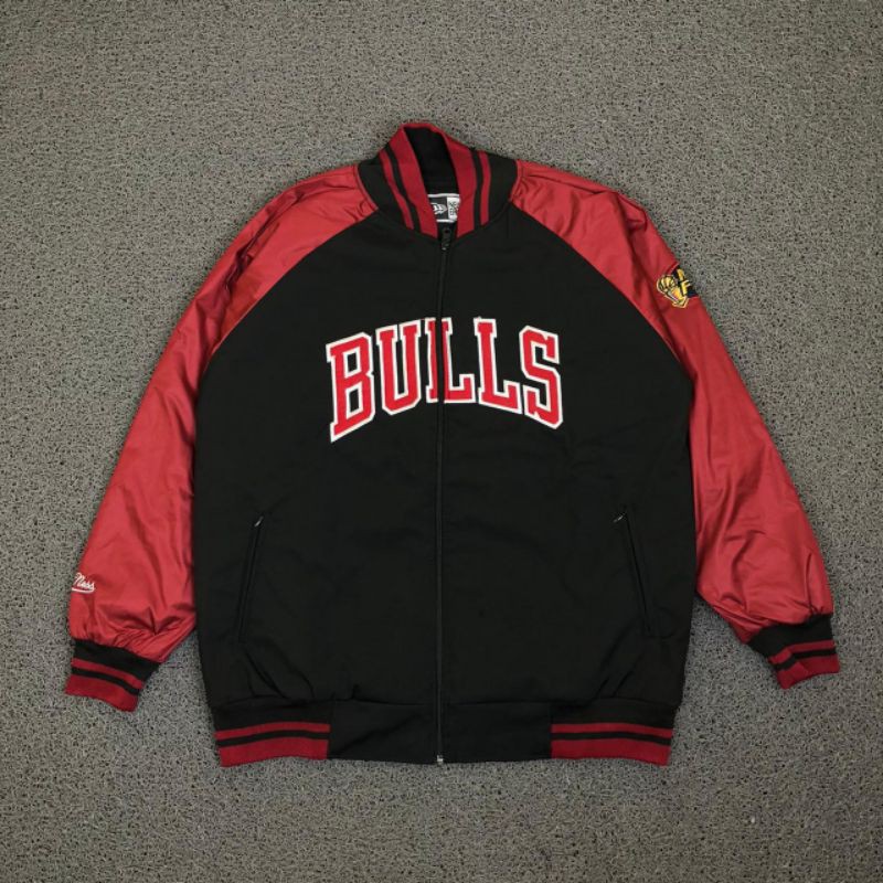 JAKET BOMBER BULLS HIGH QUALITY CASUAL HYPE FASHION PRIA