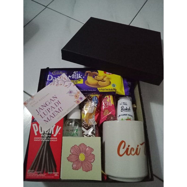 

mitacan - gift box / box surprise / kotak kado / hampers
