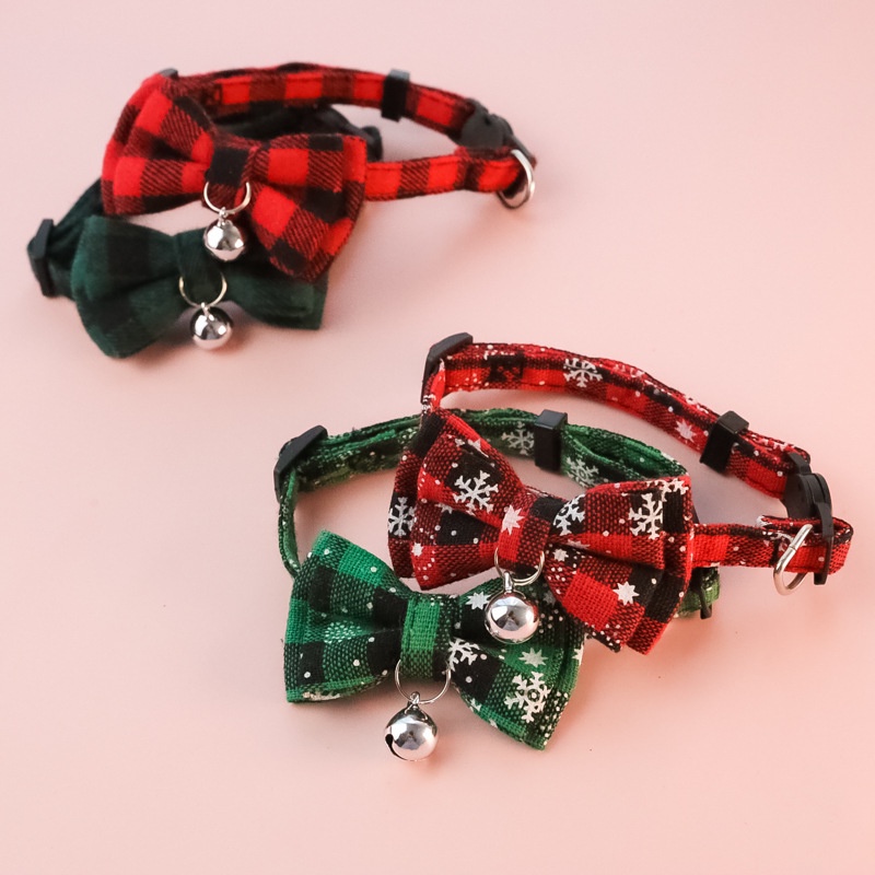 Kalung Anjing / Kucing Peliharaan Adjustable Motif Kotak-Kotak + Pita + Snowflake + Lonceng Untuk Natal