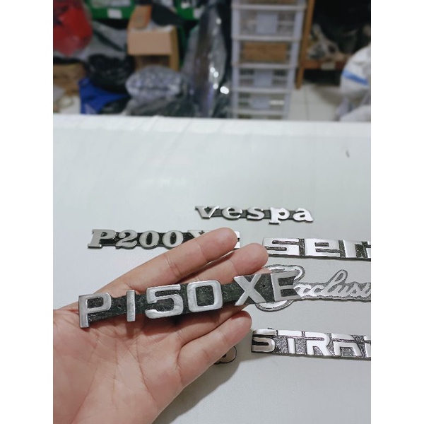 emblem emblim tepong vespa p150se px strada exclusive sera almunium croom