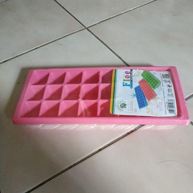 Cetakan Es Batu 5263 Green Leaf