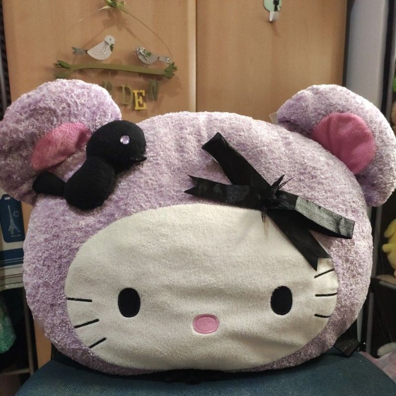 Boneka Bantal Hello Kitty