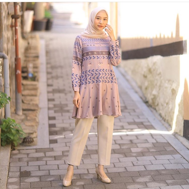 Carissa tunik heaven lights