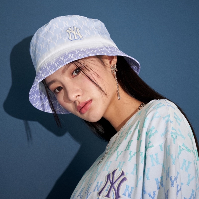 MLB Monogram Tie-Dying Bucket Hat NY Yankees