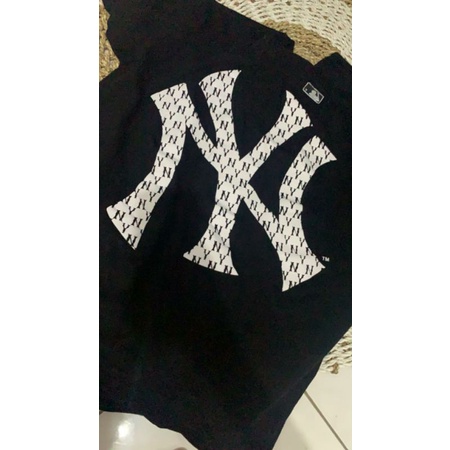 KAOS BAJU  PREMIUM NEW YORK YANKEES NYC PRIA/WANITA