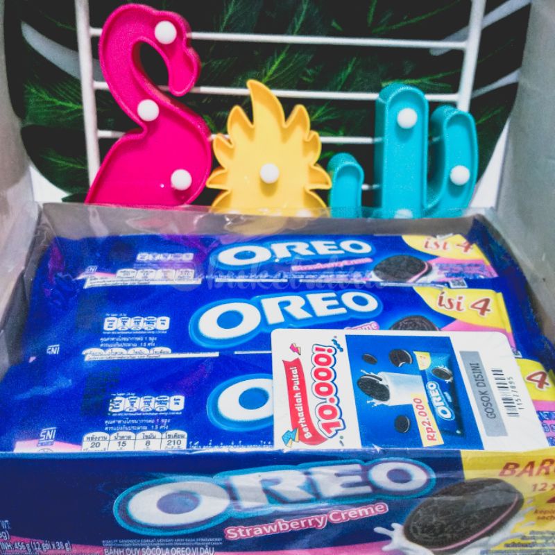 

1 pack snack jajan camilan makanan ringan manis Oreo Strawberry