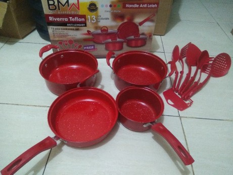 Serba Murah Jakarta - 1set Teflon Panci Set Bmw Warna Tebal Cookware Set Frypan Saucepan Milkpot