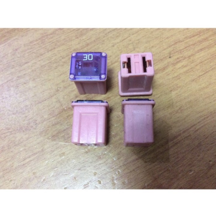 Fuse Sekring Pusat Kotak Kecil 30A Original