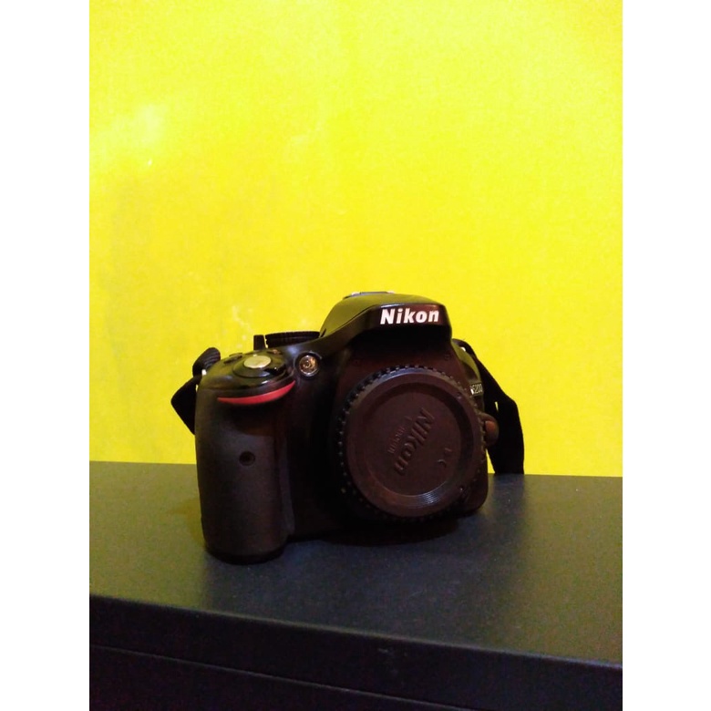Nikon D5200 Body Only (BO) | Not Nikon D5000, D5100, D5300, D3200, D3300, D7000, D7100, D7200