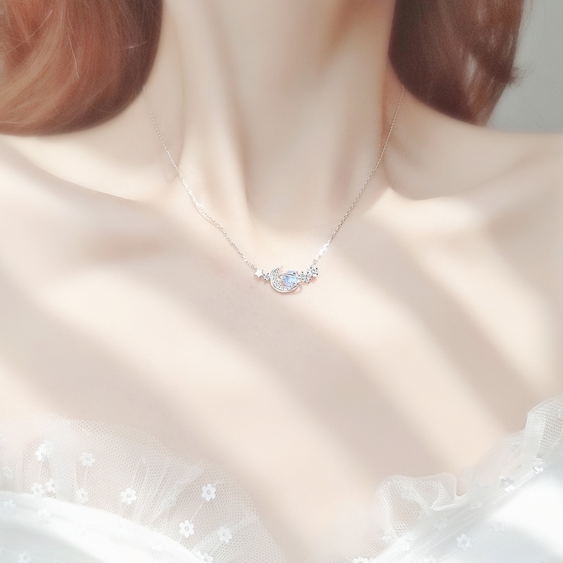 Kalung Rantai Klavikula Desain Whale Guardian Fritillary Bulan Bintang Untuk Wanita