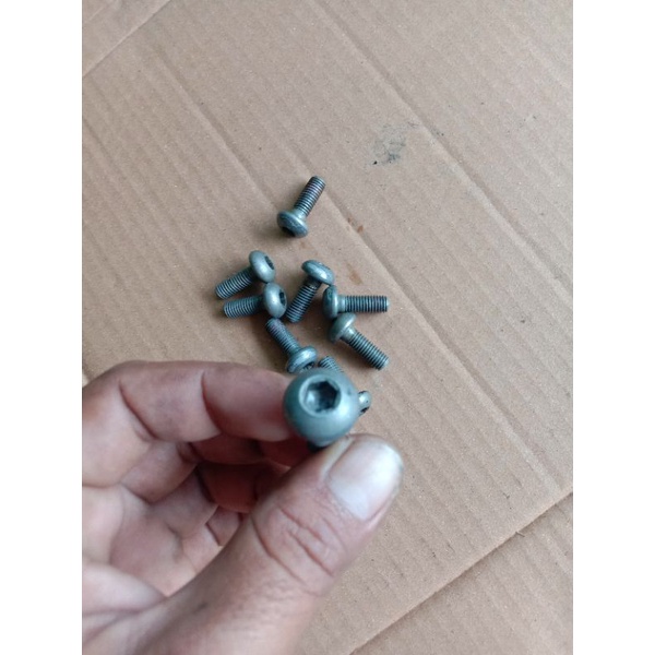 baut set piringan cakram tiger revo