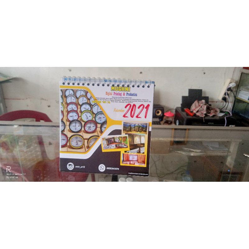 

Kalender Meja Custem
