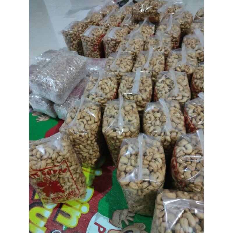 

kacang mede premium