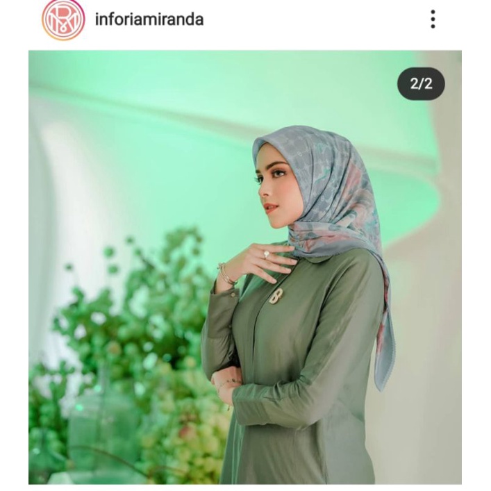 Buttonscarves the xanadu jade