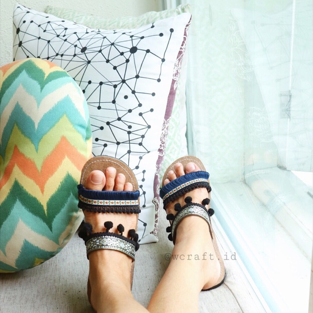 Wcraft.id sendal bohemian navy // sendal couple / ramadhan / hampers / sendalibudananak / lebaran/ b