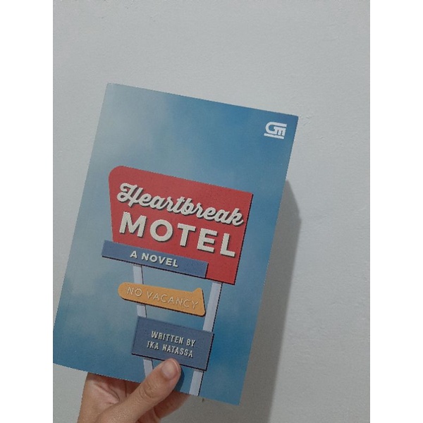 Preloved Heartbreak Motel - Novel