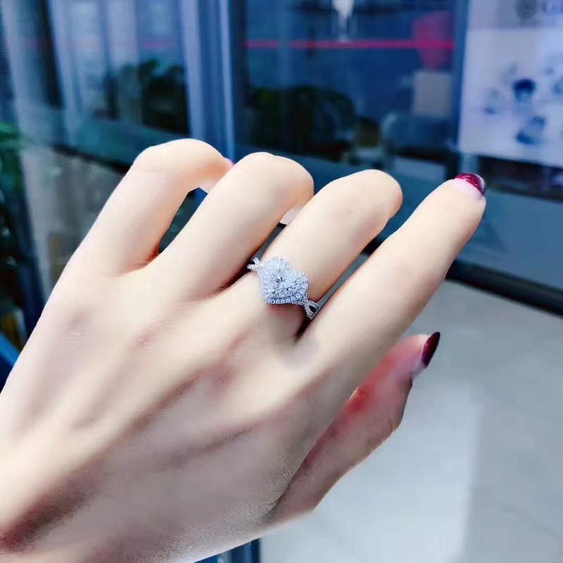 Cincin Berbentuk Hati Cincin Berlian