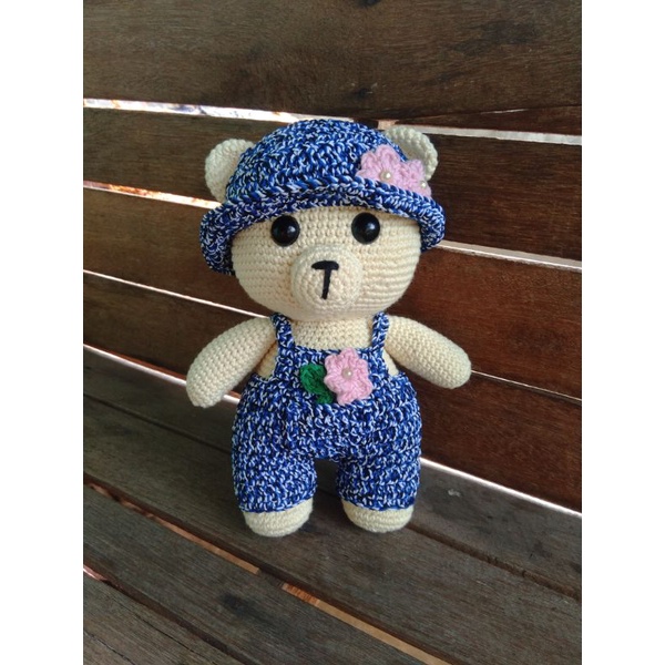 Boneka Rajut Beruang