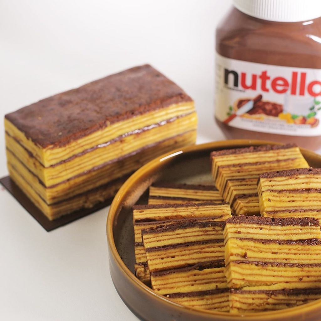 

Kue Lapis Legit Nutella Premium Surabaya 7,5x15 cm Wisman dengan Resep Kuno Oleh-oleh Khas Surabaya