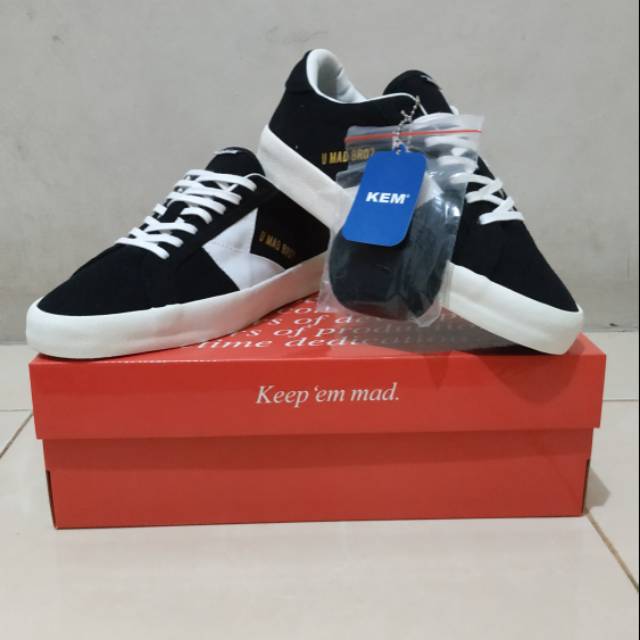 KEM Footwear MONOLOGUE LOW BLACK NOT COMPASS GAZELLE