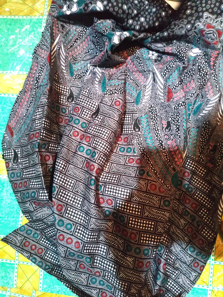 Maura Couple - Sania Ruffle Batik Couple Ori Ndoro Jowi Garansi Termurah Shopee -  Batik Modern Solo