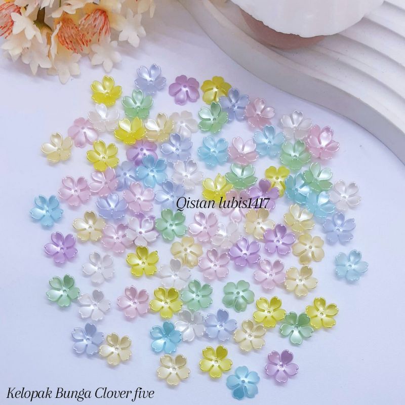 Kelopak Bunga Clover five Pilih Warna