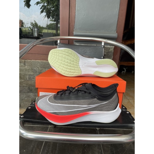 sepatu Lari Nike Zoom Fly 3 Black Laser Crimson Original Resmi 100%