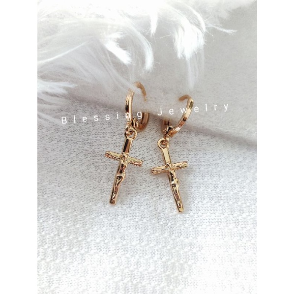 Anting Tusuk Salib Xuping High Quality Warna Emas