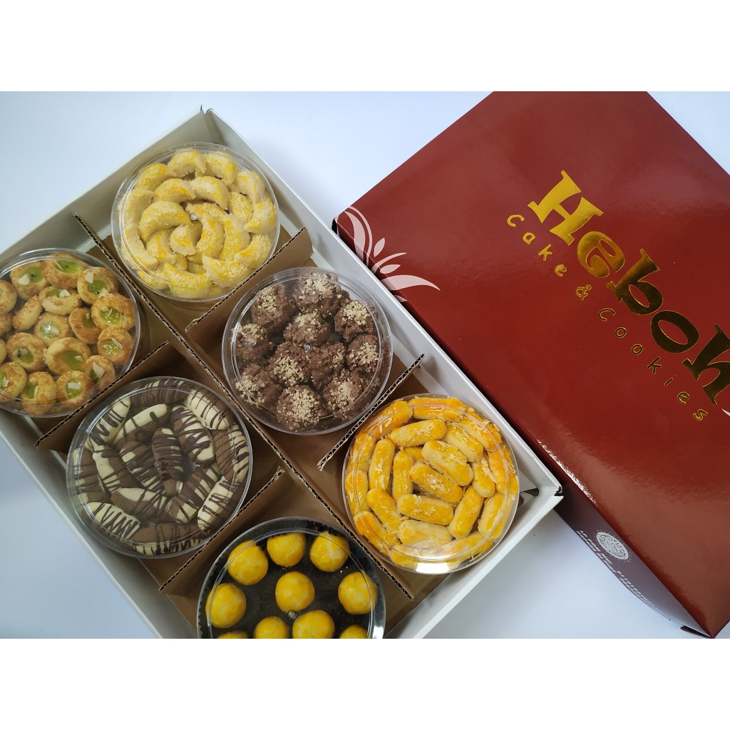 

Paket 17 Kue Kering Lebaran Premium Isi 6 Toples By Heboh Cookies