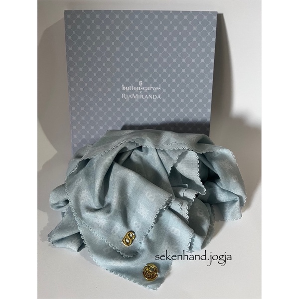 [PRELOVED] Buttonscarves Xanadu Monogram Ice