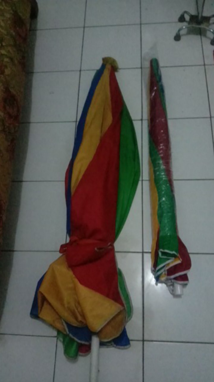 Payung Tenda Pantai 200cm Pelangi, Untuk Jualan Dagang Pkl